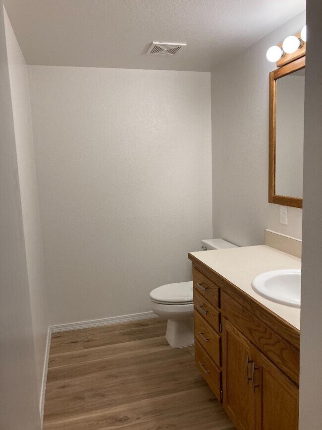 Downstairs half bath - 1736 Sanders Dr