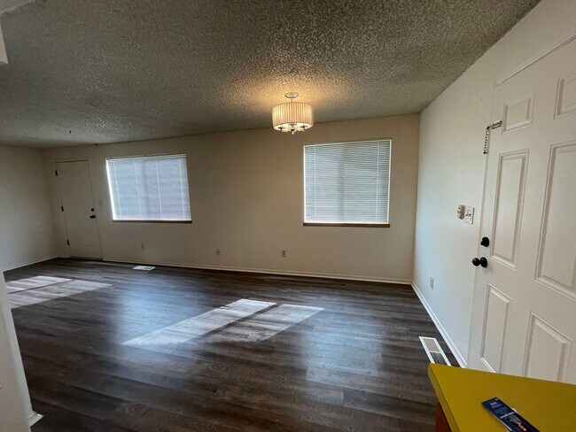 Foto del edificio - Adorable 2 Bedroom Home