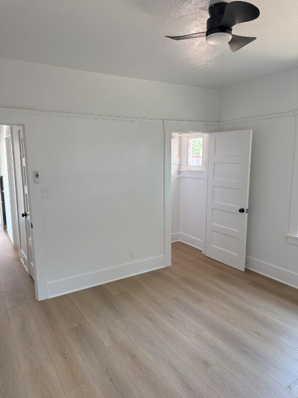 Foto del edificio - 1033 E 16th St