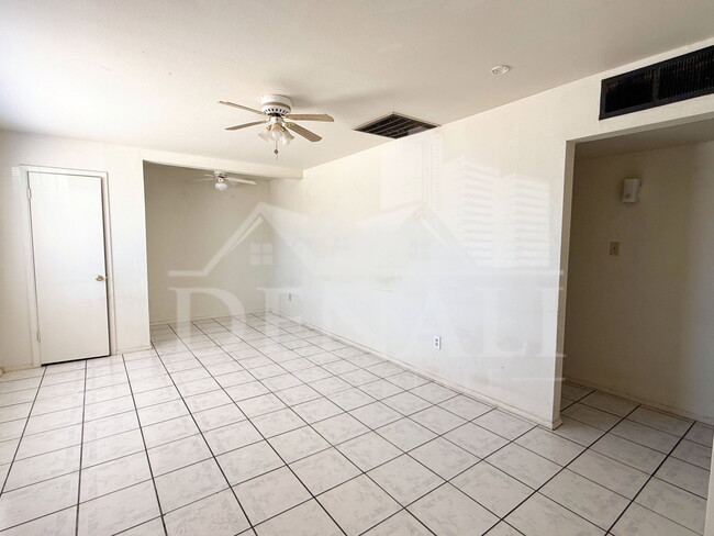 Building Photo - 2232 E Burgess Ln