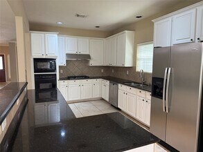 Building Photo - 14009 Hollow Canyon Ln