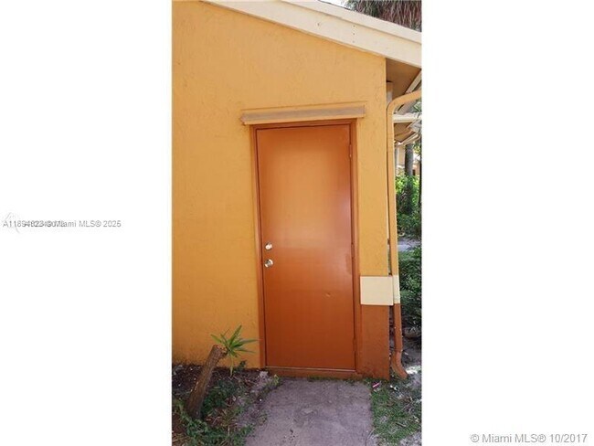 Building Photo - 2511 NW 56th Ave