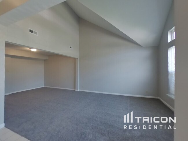 Building Photo - 7972 Austrian Pine Drive Indianapolis IN