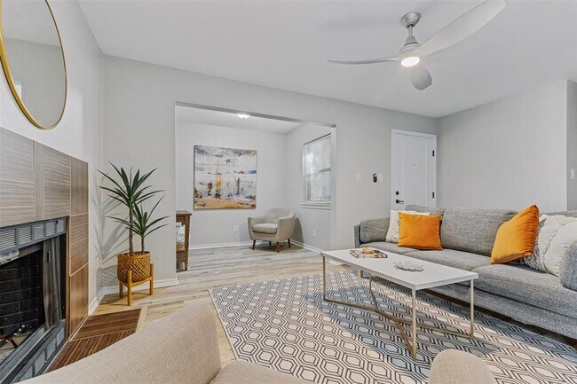 Foto del edificio - 6700 Cooper Ln
