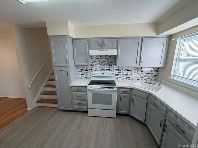 Foto del edificio - 164-11 95th St