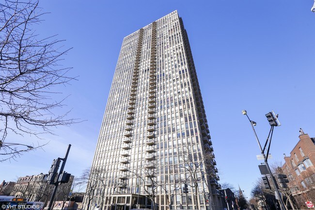 Building Photo - 1660 N LaSalle Dr