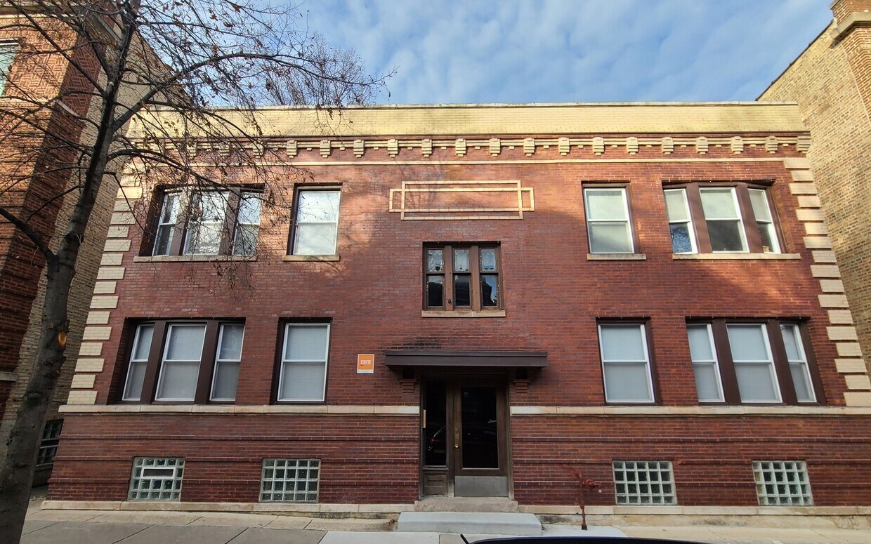 Primary Photo - 1520 W Ardmore Ave