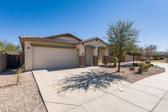 Building Photo - 873 S 176th Ln
