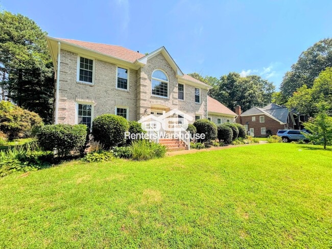 Building Photo - 1006 Fairway Dr