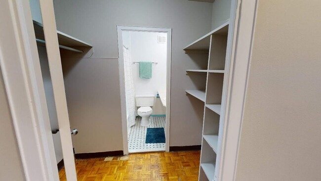 Interior Photo - 255 Stewart