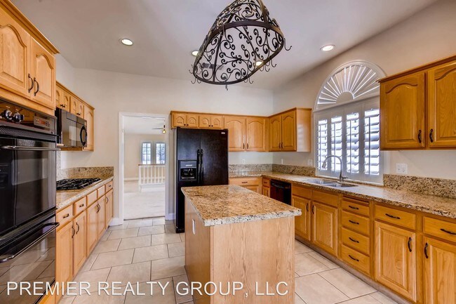 Foto del edificio - 8124 Bay Pines Ave
