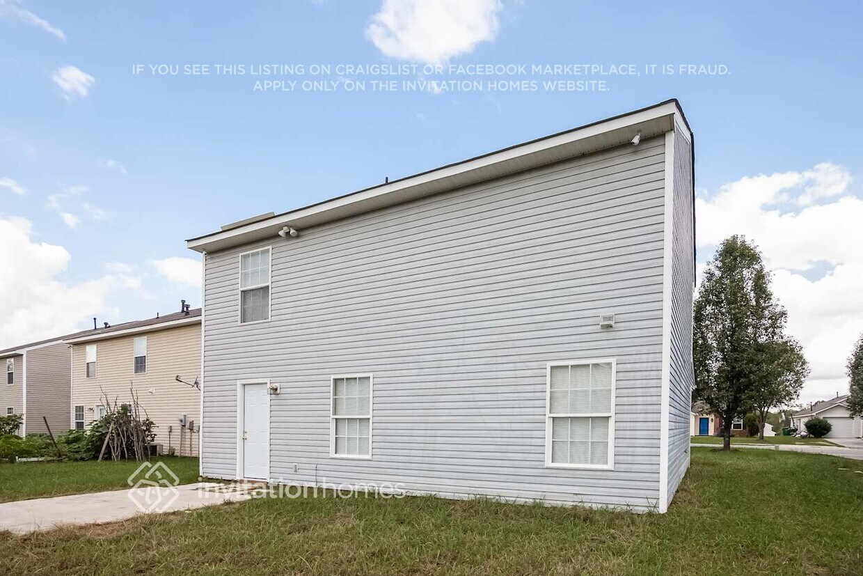 Building Photo - 1460 Summer Coach Dr