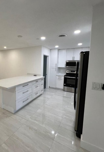 Building Photo - 2015 N 32nd Ave