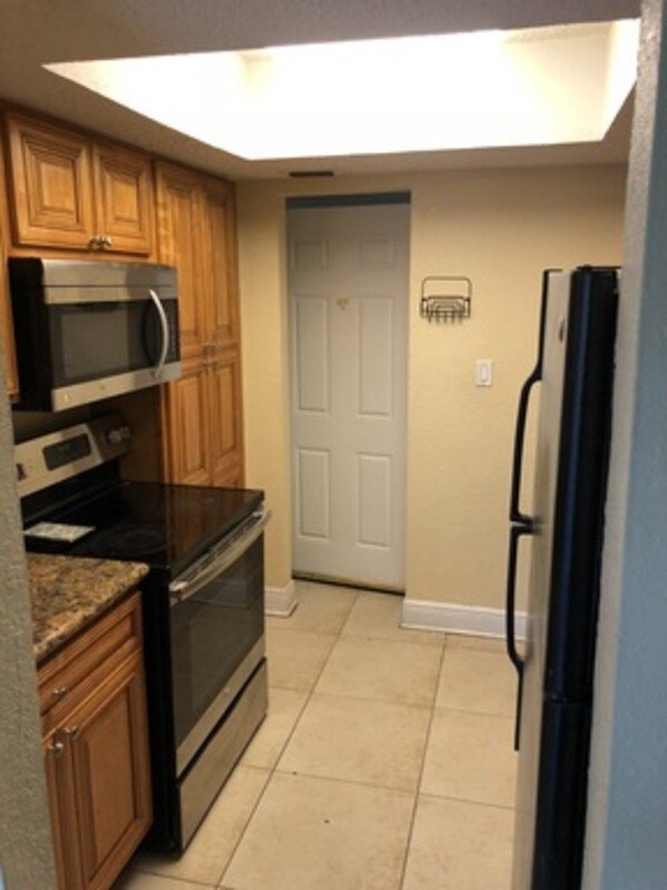 Building Photo - 4711 S Texas Ave