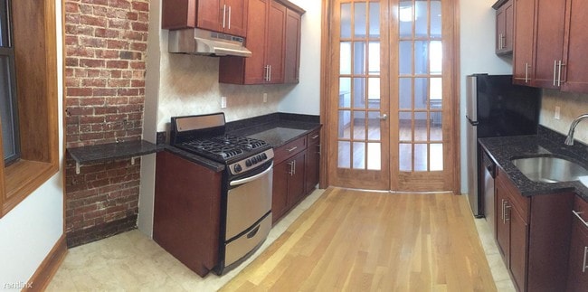 Building Photo - 1 br, 1 bath Apartment - 458 9th Ave