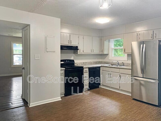 Foto del edificio - 2961 Lakemont Dr SW