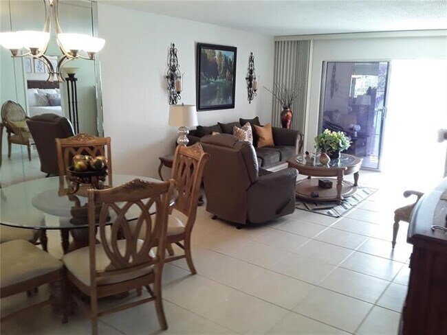 Foto del edificio - 12950 SW 13th St