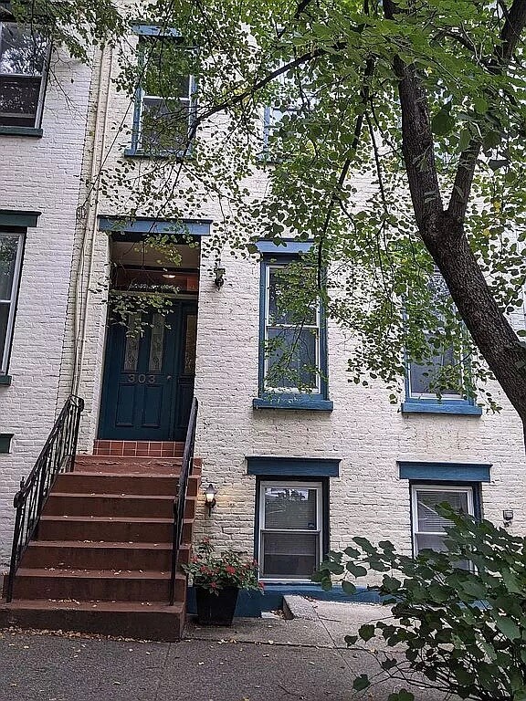 303 Hudson Ave Unit 1, Albany, NY 12210 303 Hudson Ave Albany, NY