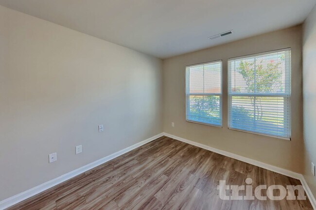 Foto del edificio - 38 E Lumber Ct