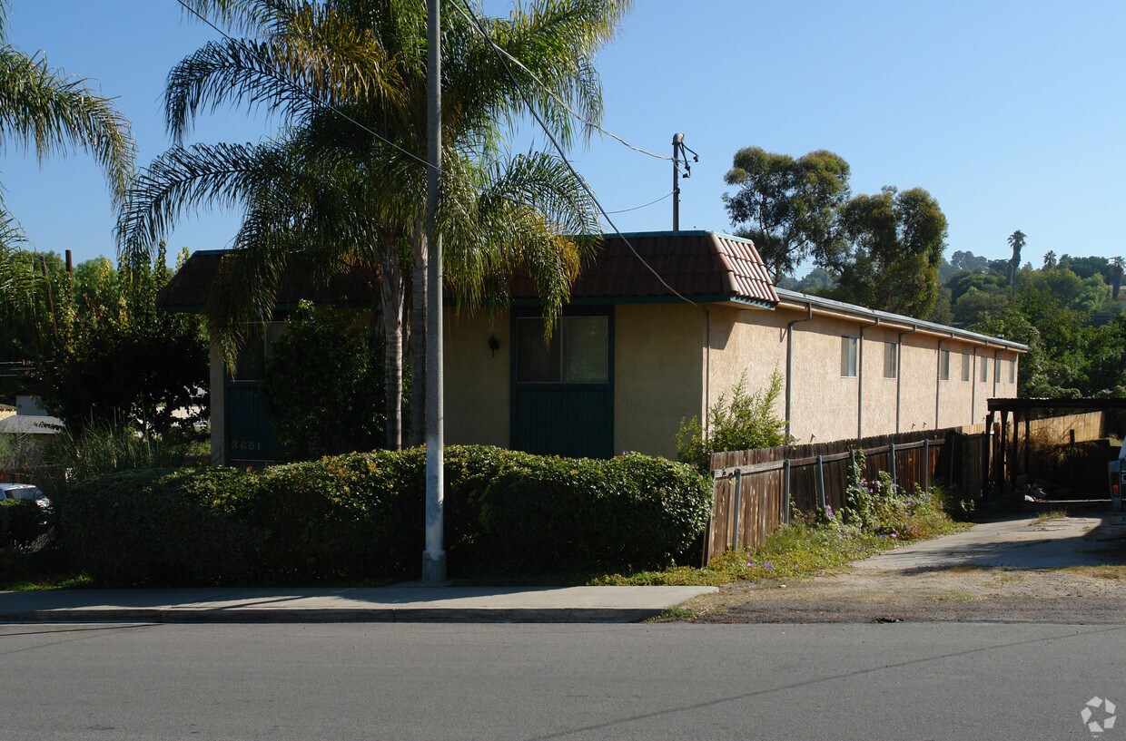Primary Photo - 3651 S Cordoba Ave