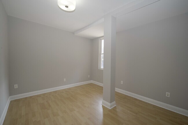 Foto del edificio - 2255 S Whipple St