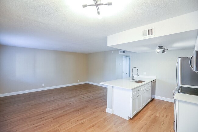 Living Room - 2228 E Campbell Ave