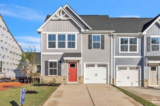 Building Photo - 444 Leasowe Ln