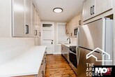 Primary Photo - 2148 W Berteau Ave