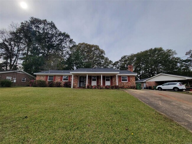 Building Photo - 228 Bellehurst Dr
