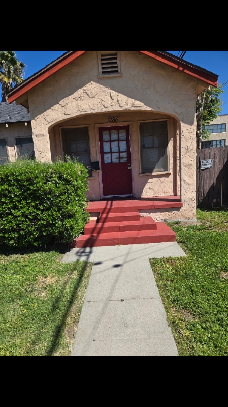 Primary Photo - 286 E 21st St