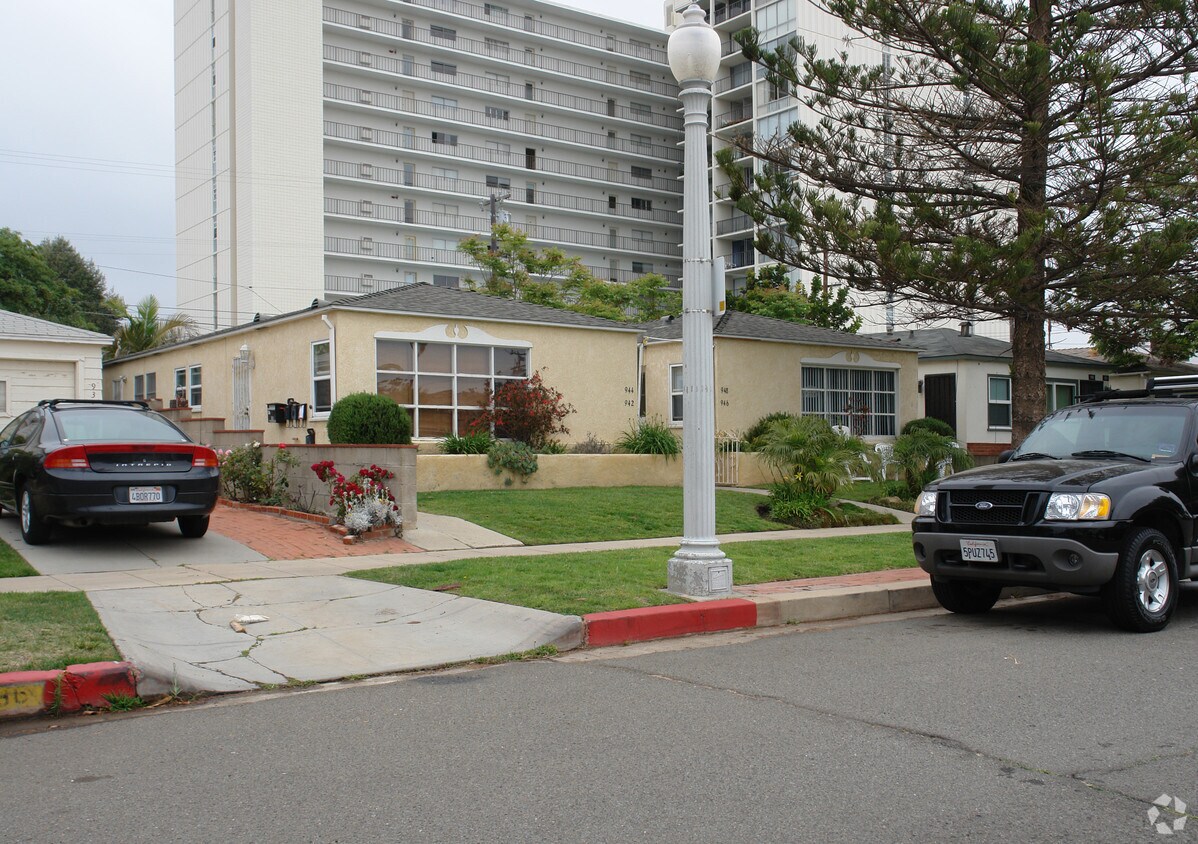 Foto del edificio - 942-944 Beryl St