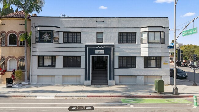 Foto del edificio - 405 W 3rd St