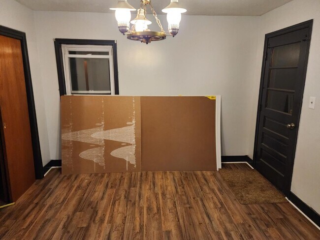 Foto del edificio - 52 Wells Ave