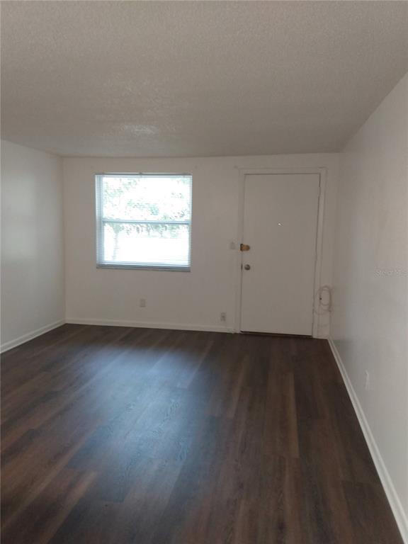 Foto del edificio - 116 Southwest Jefferson Cir N