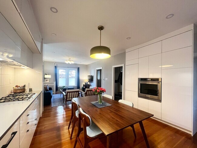 Foto del edificio - 118 Brooks St