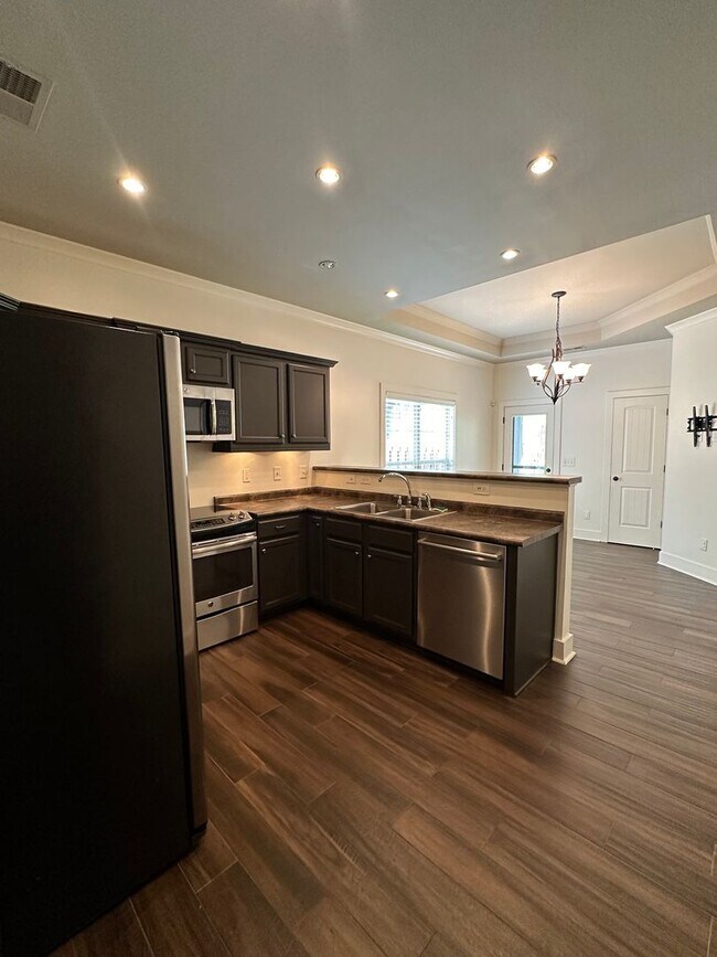 Foto del edificio - 358 Kingston Cir