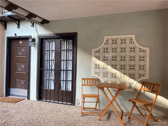 Foto del edificio - 1418 Beech Ave