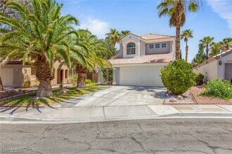 Building Photo - 9609 Crystal Cup Dr