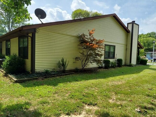 Building Photo - 48 Rabbit Trail Dr