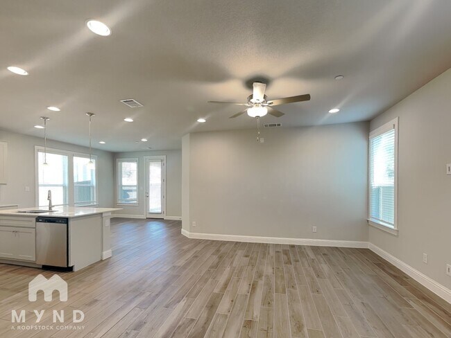 Foto del edificio - 2605 Sam Bass Rd