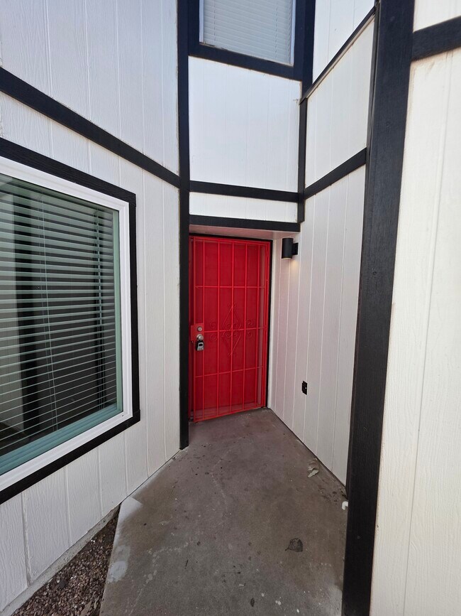 Foto del edificio - 1749 E Pepper Cir