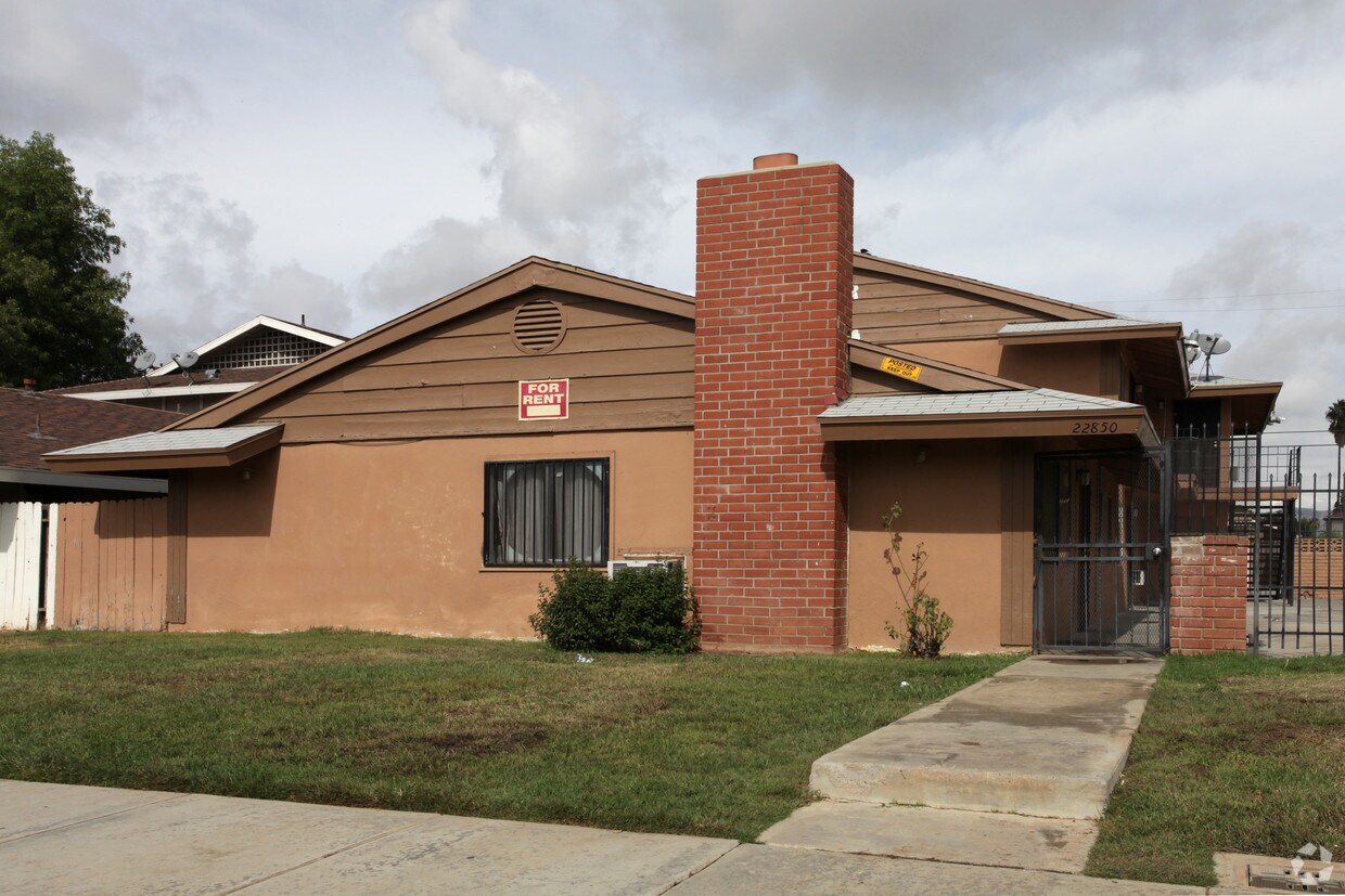 Primary Photo - 22850 Adrienne Ave
