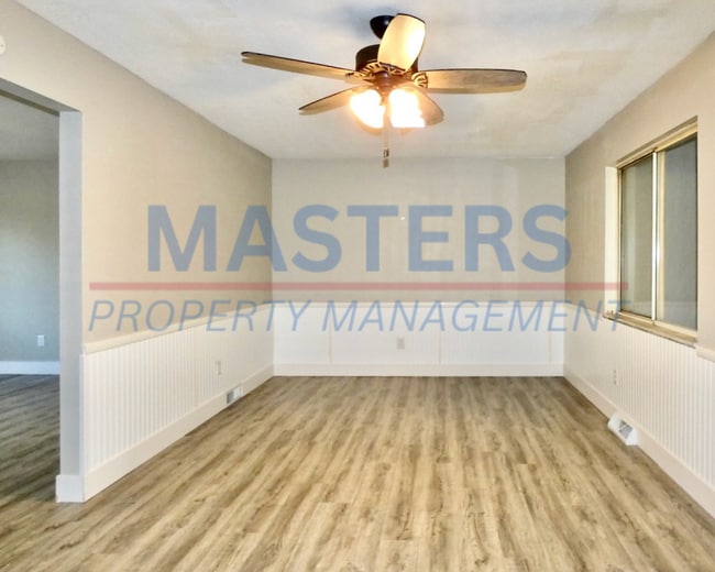 Foto del edificio - 2017 Garden Ln