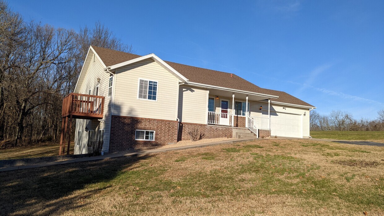 1177 W Sunny Slopes Dr, Nixa, MO 65714 House Rental in Nixa, MO