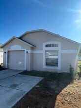 Building Photo - 5940 Lake Front Dr