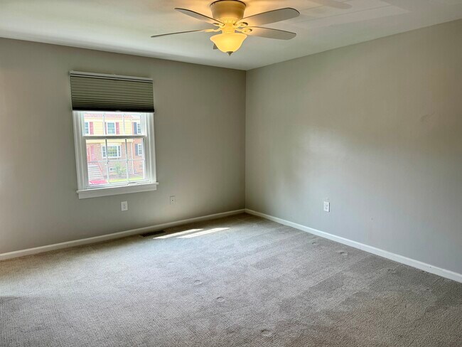 Building Photo - 2714 Newton Ct