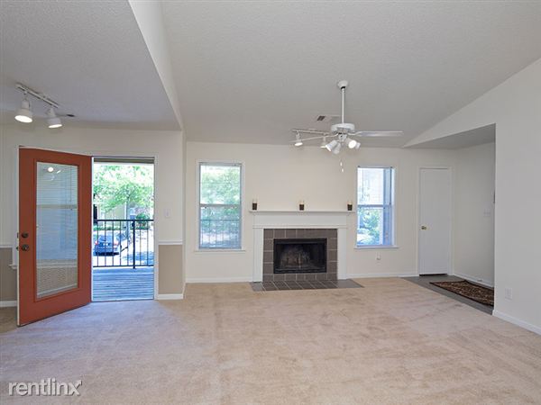 Foto del edificio - 3800 Galleria Woods Dr