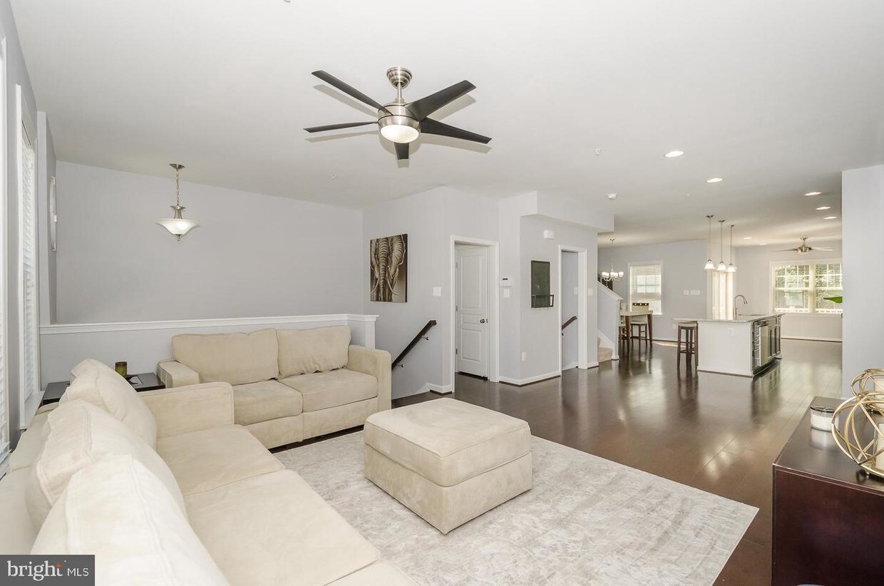 7523 Holly Ridge Dr, Glen Burnie, MD 21060 Townhome Rentals in Glen