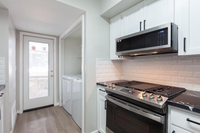 Foto del edificio - 3407 Grooms St