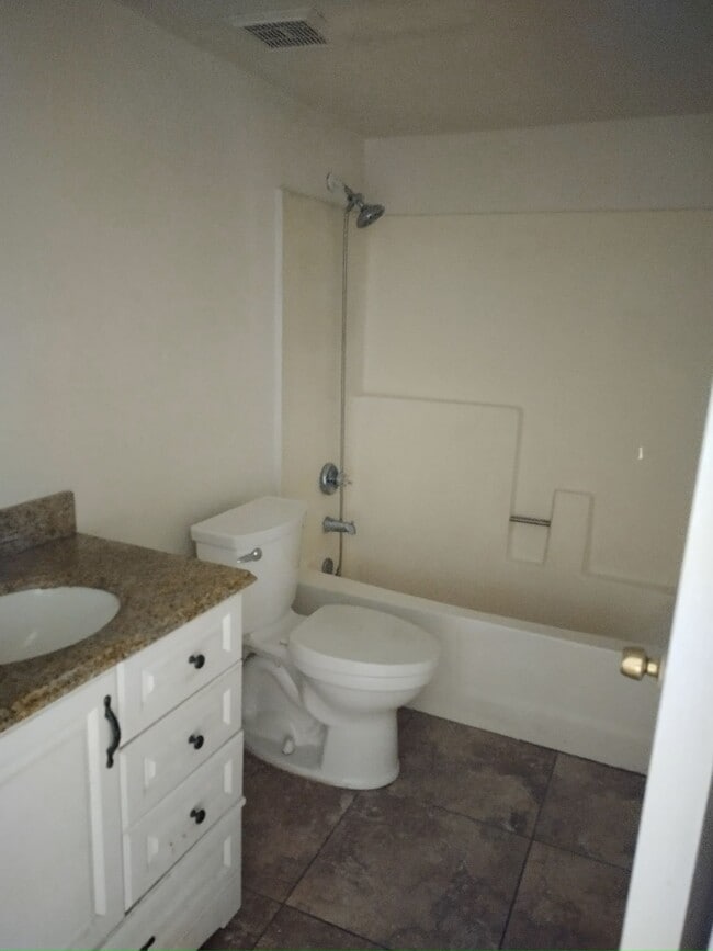 Photo - 1908 N 32nd St House